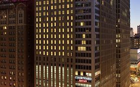 Marriott Courtyard Chicago Downtown Magnificent Mile